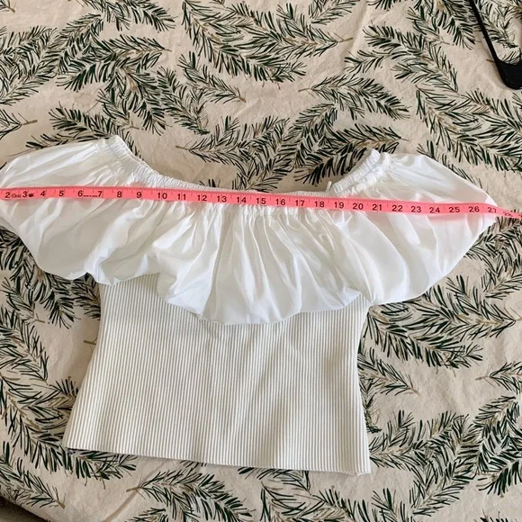 ASTR the Label Cherie White Off Shoulder Ruffle Top Large - Picture 9 of 9